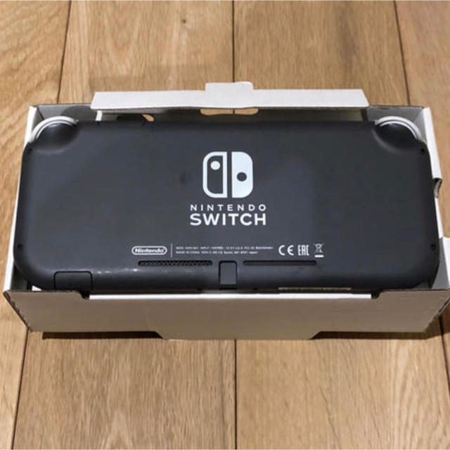 Nintendo Switch(ニンテンドースイッチ)のNintendo Switch Lite エンタメ/ホビーのゲームソフト/ゲーム機本体(家庭用ゲーム機本体)の商品写真