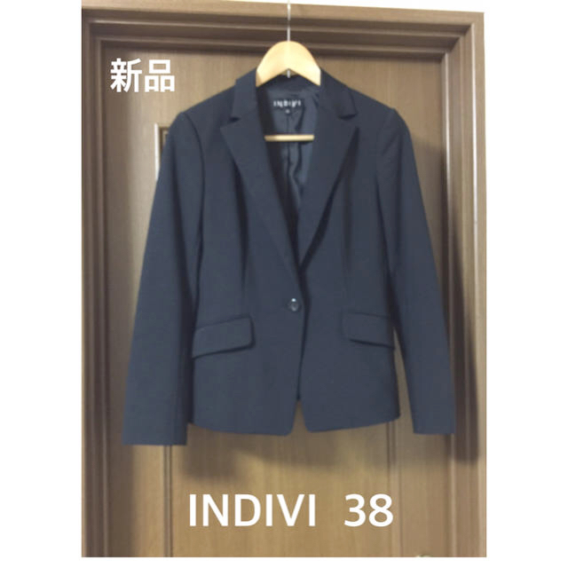 INDIVI(インディヴィ)の新品  INDIVI  テーラード ジャケット 黒 9号 38 M インディビ レディースのジャケット/アウター(テーラードジャケット)の商品写真