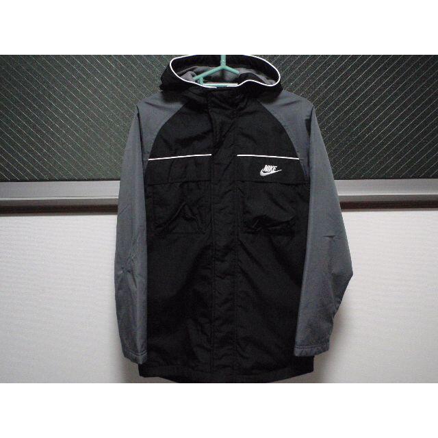 NIKE(ナイキ)のナイキ ＮＩＫＥ マウンテンパーカー ジュニア Ｍ 150 裏起毛 コート キッズ/ベビー/マタニティのキッズ服男の子用(90cm~)(コート)の商品写真