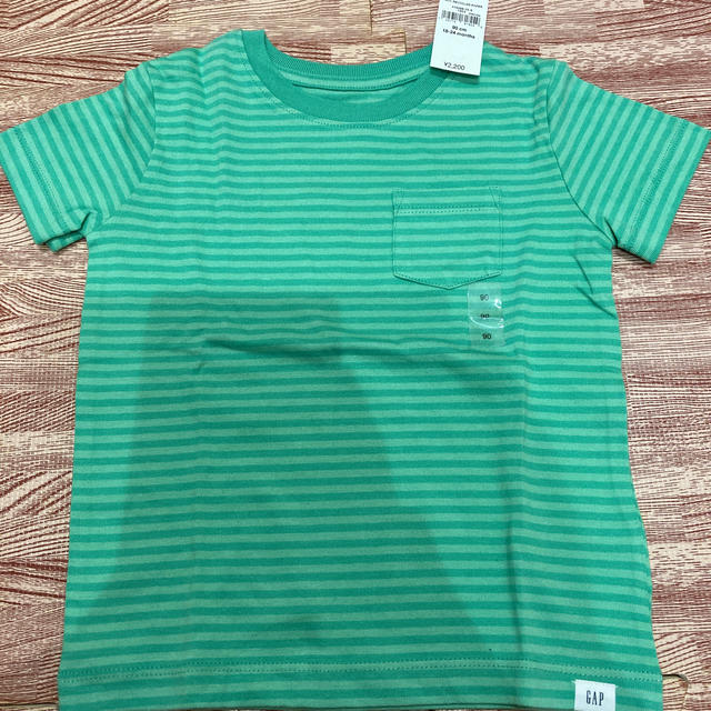 babyGAP(ベビーギャップ)のGAP Tシャツ　90cm キッズ/ベビー/マタニティのキッズ服男の子用(90cm~)(Tシャツ/カットソー)の商品写真