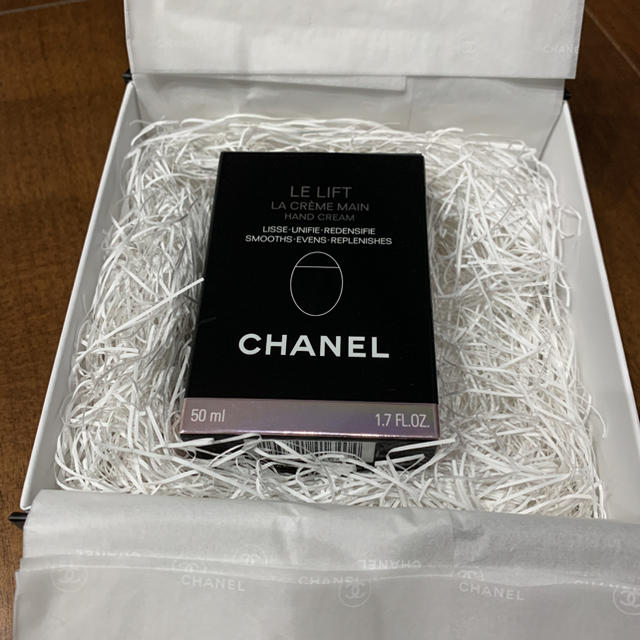 CHANEL(シャネル)の【新品・即日発送♡】CHANEL ルリフトラクレームマン コスメ/美容のボディケア(ハンドクリーム)の商品写真