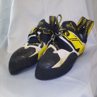 スポルティバ(LA SPORTIVA)のスポルティバ ソリューション リブート サイズEU37(登山用品)