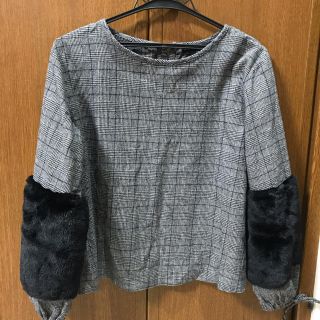 シマムラ(しまむら)のファー付きカットソー　ZARA、GU、H&M、オゾック(カットソー(長袖/七分))