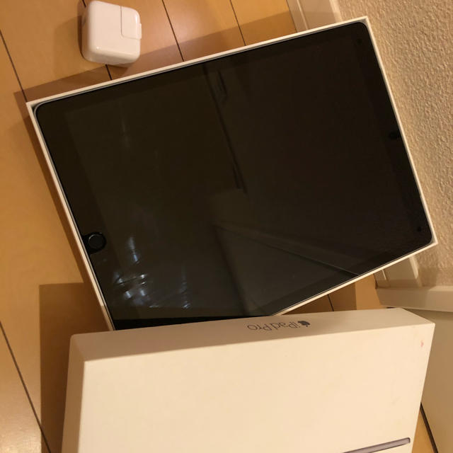 Apple(アップル)のiPadPro12.9インチ スマホ/家電/カメラのスマートフォン/携帯電話(スマートフォン本体)の商品写真