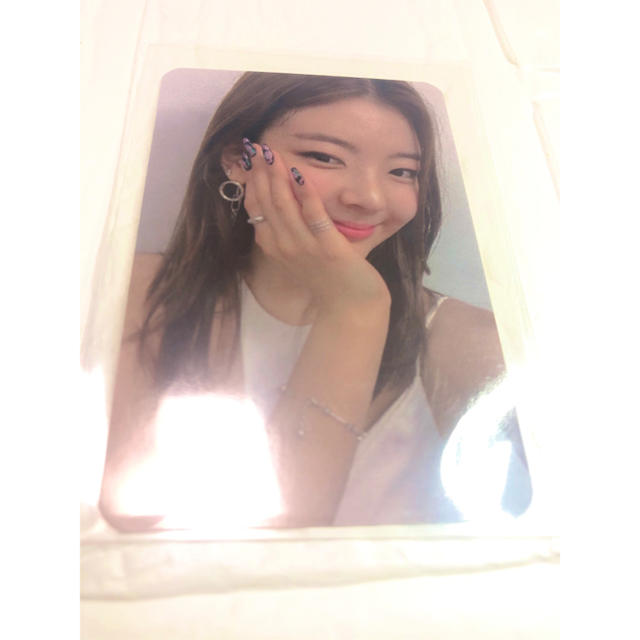 ITZY リア💗💚トレカMMT Not Shy エンタメ/ホビーのタレントグッズ(ミュージシャン)の商品写真