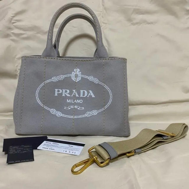 PRADA(プラダ)のPRADA カナパ  バッグ レディースのバッグ(ハンドバッグ)の商品写真