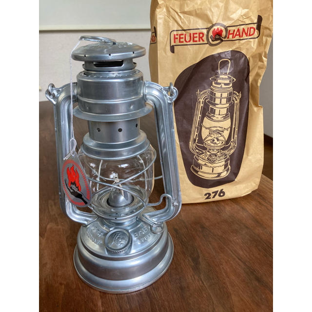 【新品・未使用】Feuerhand Lantern 276 Zink スポーツ/アウトドアのアウトドア(ライト/ランタン)の商品写真