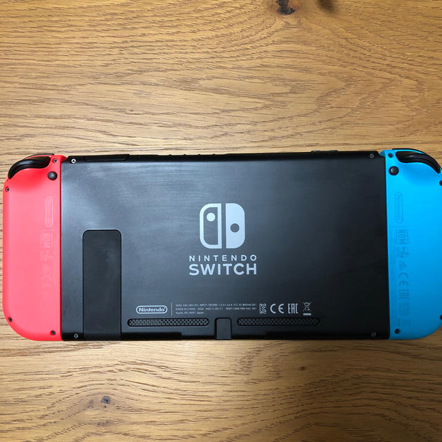 Nintendo Switch(ニンテンドースイッチ)のNintendo Switch JOY-CON(L) ネオンブルー/(R) ネオ エンタメ/ホビーのゲームソフト/ゲーム機本体(家庭用ゲーム機本体)の商品写真