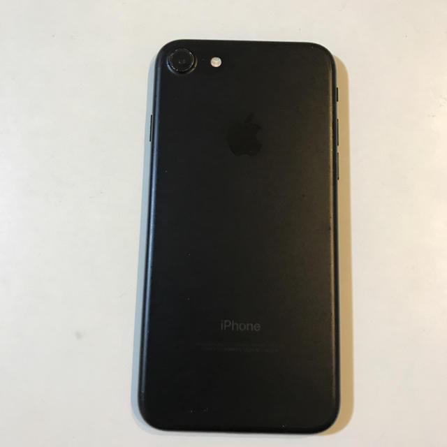 iPhone(アイフォーン)のiPhone7 32GB SIMフリー　（即購入可） スマホ/家電/カメラのスマートフォン/携帯電話(携帯電話本体)の商品写真