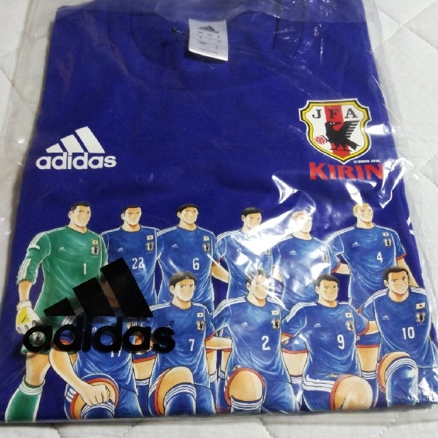 adidas(アディダス)の2015 サムライブルー KIRIN勝ちTシャツ スポーツ/アウトドアのサッカー/フットサル(記念品/関連グッズ)の商品写真