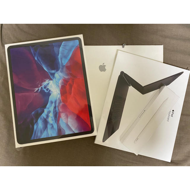 シルバー容量【新品】12.9インチiPadPro＋ApplePencil＋Keyboard