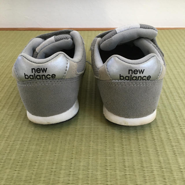 New Balance(ニューバランス)のニューバランス　15センチ　グレー キッズ/ベビー/マタニティのキッズ靴/シューズ(15cm~)(スニーカー)の商品写真