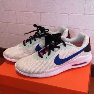 ナイキ(NIKE)の新品未使用　NIKE　　エアマックスオケト(スニーカー)