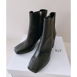 スライ(SLY)の【新品】SLY♦︎スライ♦︎スクエアショートブーツ　ブラックM(ブーツ)