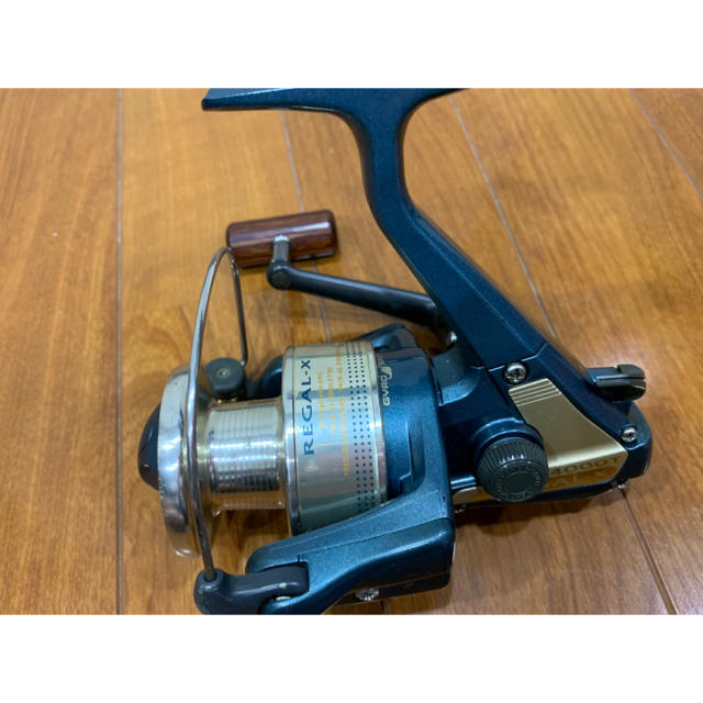 DAIWA(ダイワ)のダイワ　リール　リーガルX 4000とアルファタックル　2個セット スポーツ/アウトドアのフィッシング(リール)の商品写真