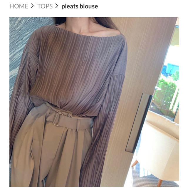 TODAYFUL(トゥデイフル)のpleats blouse. nuebyas  レディースのトップス(シャツ/ブラウス(長袖/七分))の商品写真