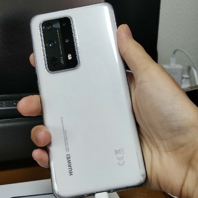 【中古】Huawei P40 Pro Plus 最大100倍ズームスマホ スマホ/家電/カメラのスマートフォン/携帯電話(スマートフォン本体)の商品写真