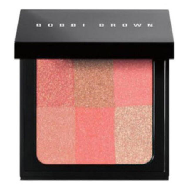 BOBBI BROWN(ボビイブラウン)のBOBBI BROWN ブライトニング ブリック 02 コーラル コスメ/美容のベースメイク/化粧品(チーク)の商品写真