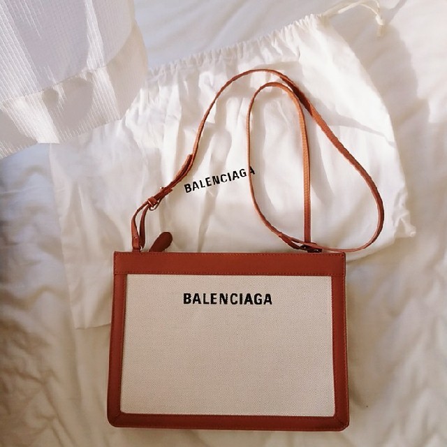 【美品】BALENCIAGA キャンバスショルダーバッグレディース