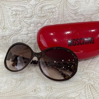 モスキーノ サングラスの通販 44点 | MOSCHINOを買うならラクマ