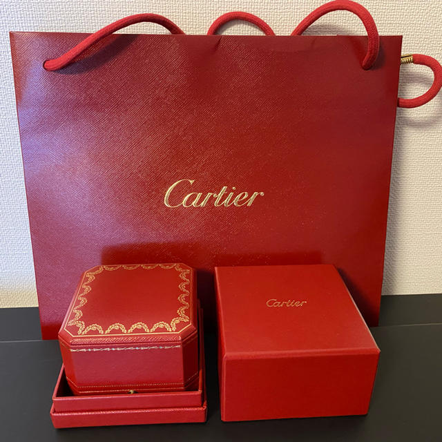 Cartier(カルティエ)のカルティエ 指輪 箱 & 袋　 レディースのバッグ(ショップ袋)の商品写真