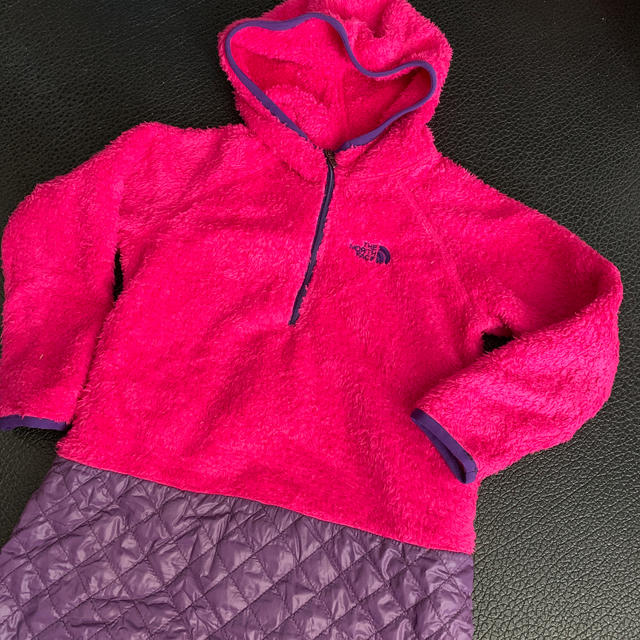 THE NORTH FACE(ザノースフェイス)のうくたん様専用★THE NORTH FACE フリース120cm キッズ/ベビー/マタニティのキッズ服女の子用(90cm~)(ジャケット/上着)の商品写真