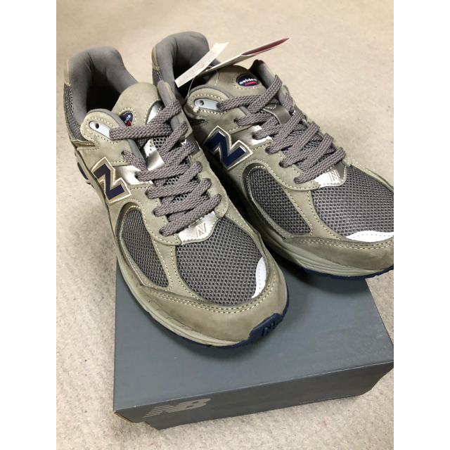 New Balance(ニューバランス)の☆新品未使用☆27cm NEW BALANCE ML2002RA メンズの靴/シューズ(スニーカー)の商品写真