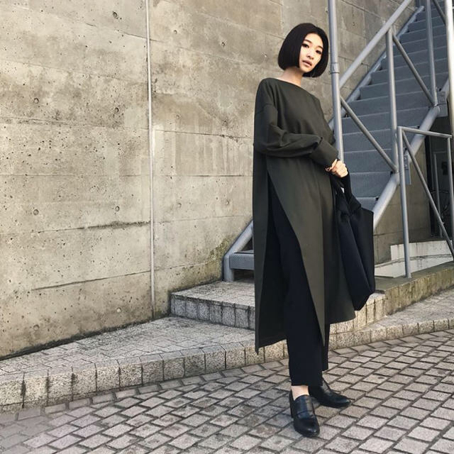 新品 RIM.ARK リムアーク Long slit cut tops ワンピ