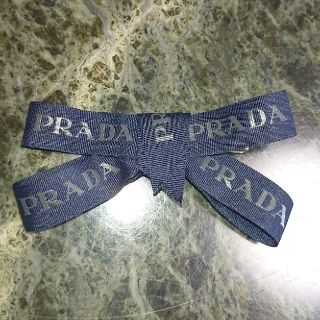 プラダ(PRADA)の【PRADA】リボン使用★クリップ式 ピン★ネイビーカラー(ヘアピン)