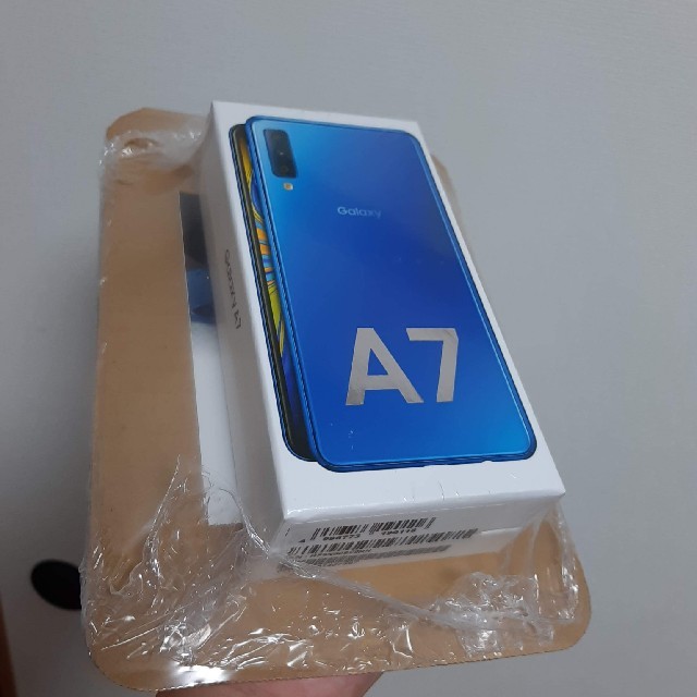 SAMSUNG(サムスン)のSAMSUNG Galaxy A7 Sim フリー 未開封 スマホ/家電/カメラのスマートフォン/携帯電話(スマートフォン本体)の商品写真