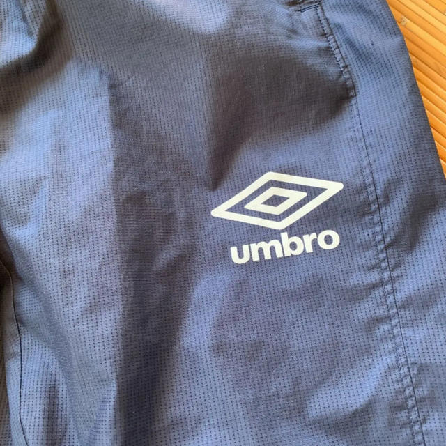 UMBRO(アンブロ)のアンブロ　パンツ  160 スポーツ/アウトドアのサッカー/フットサル(ウェア)の商品写真