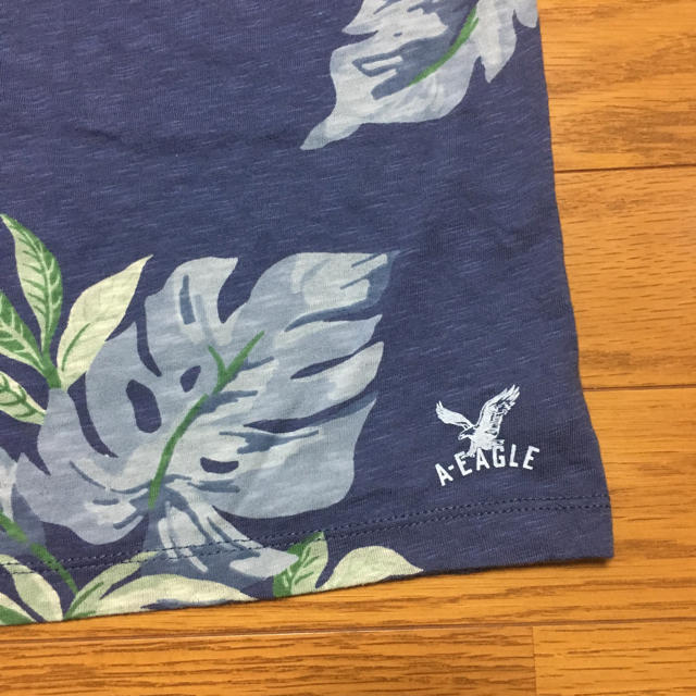 American Eagle(アメリカンイーグル)のアロハ柄 Tシャツ メンズのトップス(Tシャツ/カットソー(半袖/袖なし))の商品写真