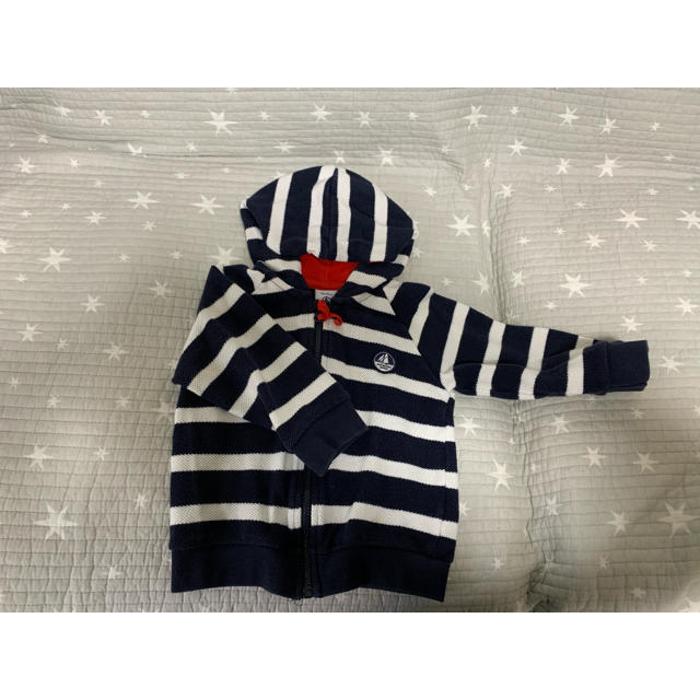 PETIT BATEAU(プチバトー)のプチバトー　パーカー キッズ/ベビー/マタニティのベビー服(~85cm)(ジャケット/コート)の商品写真