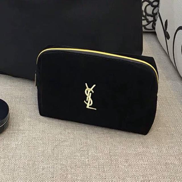 Yves Saint Laurent Beaute(イヴサンローランボーテ)のイヴサン・サンローラン　ノベルティ  ポーチ YSL レディースのバッグ(ボディバッグ/ウエストポーチ)の商品写真