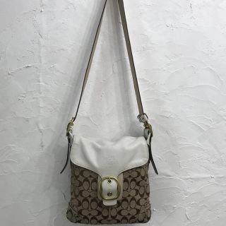 コーチ(COACH)のコーチ　シグネチャー　ショルダーバッグ  斜めがけ(ショルダーバッグ)