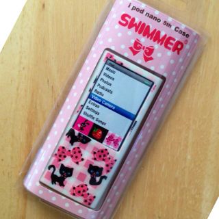 スイマー(SWIMMER)のiPod nano第5世代カバー・黒ねこ(モバイルケース/カバー)