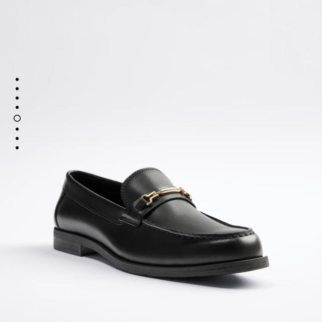 ZARA(ザラ)のZARA メタルパーツ付きモックトゥローファー メンズの靴/シューズ(その他)の商品写真