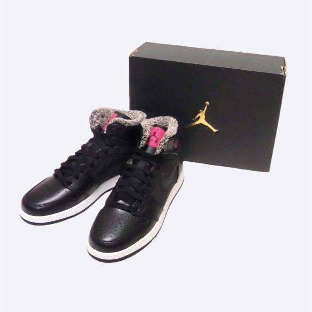 NIKE(ナイキ)の★新品★ナイキ★Air Jordan 1 Retro Hi (Black/7Y) レディースの靴/シューズ(スニーカー)の商品写真