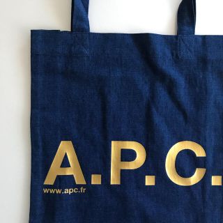 アーペーセー(A.P.C)のA.P.C トートバッグ　デニム×ゴールドロゴ(トートバッグ)