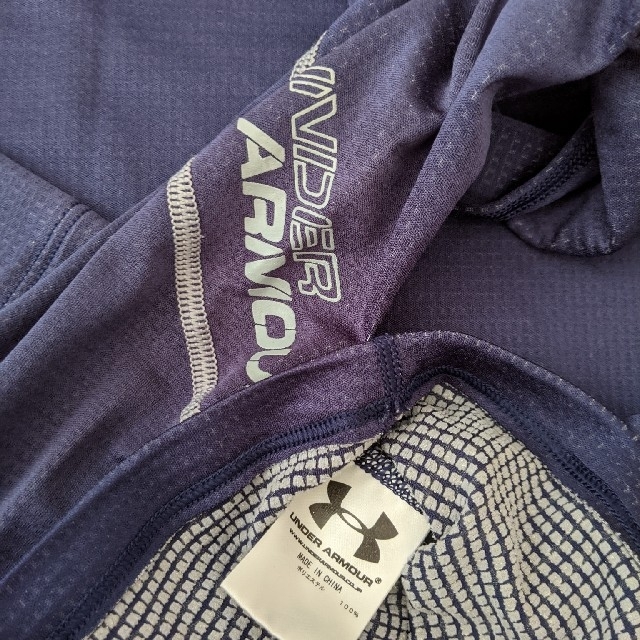 UNDER ARMOUR(アンダーアーマー)のアンダーアーマー　コールドギア　150 キッズ/ベビー/マタニティのキッズ服男の子用(90cm~)(下着)の商品写真