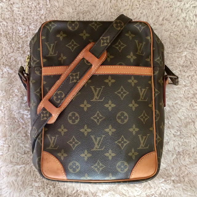 LOUIS VUITTON ルイヴィトン　ダヌーブ