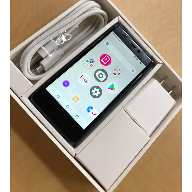 楽天ミニ  Rakuten Mini ナイトブラック スマホ/家電/カメラのスマートフォン/携帯電話(スマートフォン本体)の商品写真