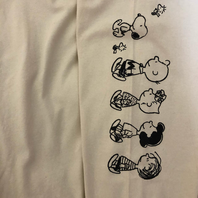 PEANUTS(ピーナッツ)のスヌーピー　ロンT 長袖　袖プリント メンズのトップス(Tシャツ/カットソー(七分/長袖))の商品写真