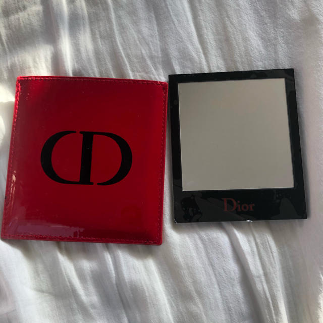 Dior(ディオール)のDior ノベルティー　ミラー レディースのファッション小物(ミラー)の商品写真