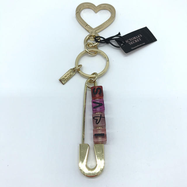 Victoria's Secret(ヴィクトリアズシークレット)のVICTORIA’S SECRET⭐︎キーホルダー⭐︎新品 レディースのファッション小物(キーホルダー)の商品写真