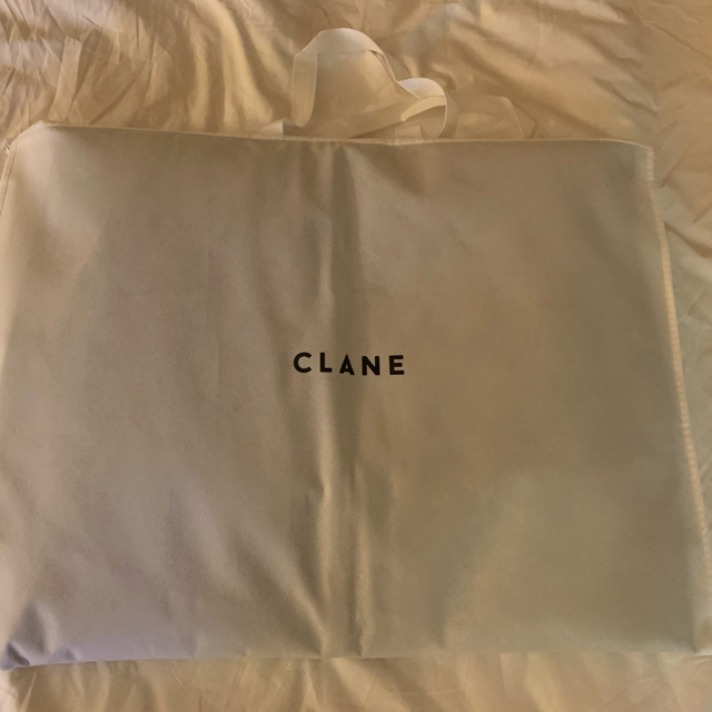 CLANE クラネ　COLOR DOWN CHESTER COAT レディースのジャケット/アウター(ダウンコート)の商品写真