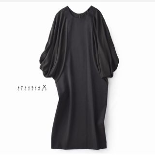 アドーア(ADORE)の美品【シンクロクロッシングズ】ワンピース 36size 黒　定価5万円(ひざ丈ワンピース)