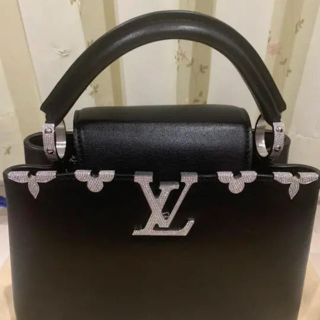 ルイヴィトン(LOUIS VUITTON)のルィヴィトン　カプシーヌ(ハンドバッグ)