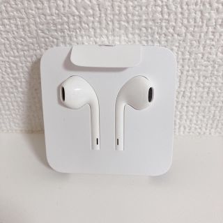 アップル(Apple)のApple イヤホン　純正品(ヘッドフォン/イヤフォン)