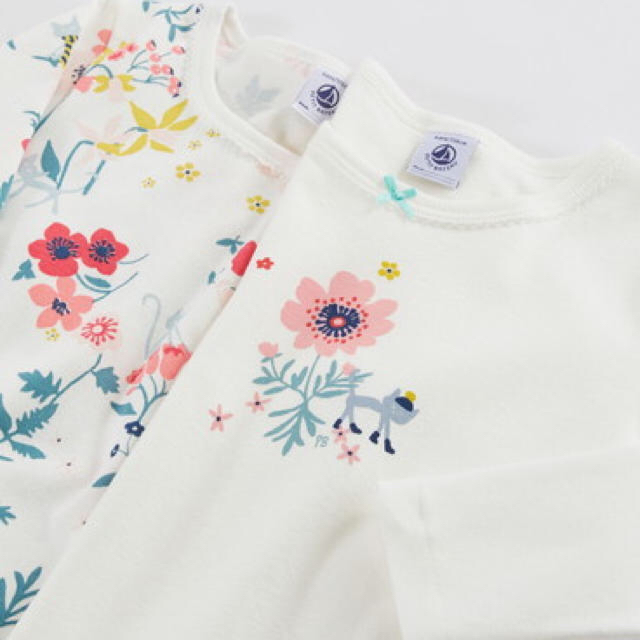 PETIT BATEAU(プチバトー)の＊ご専用＊ 新品未使用  プチバトー  長袖  Tシャツ  2枚組  4ans キッズ/ベビー/マタニティのキッズ服女の子用(90cm~)(下着)の商品写真